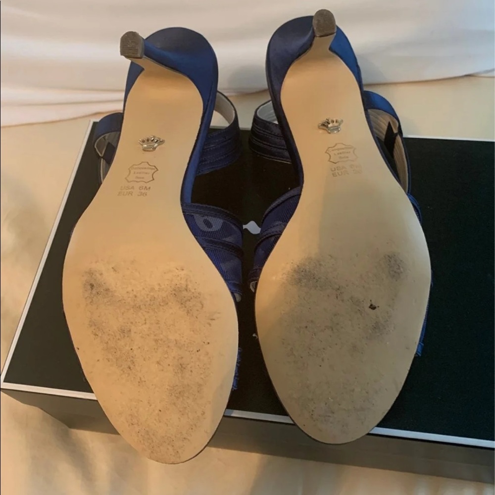 Heels - Picture 4 of 5